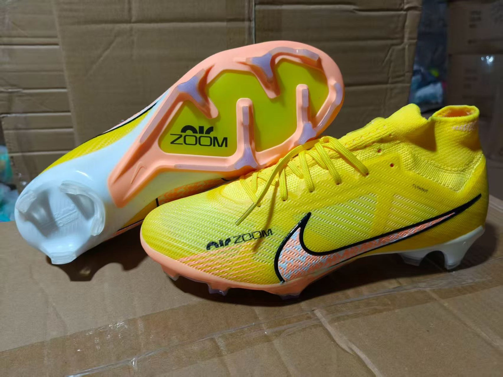 Sepatu Bola FG High Collar V15 - Lapangan Rumput Alami - Anti Slip Ringan