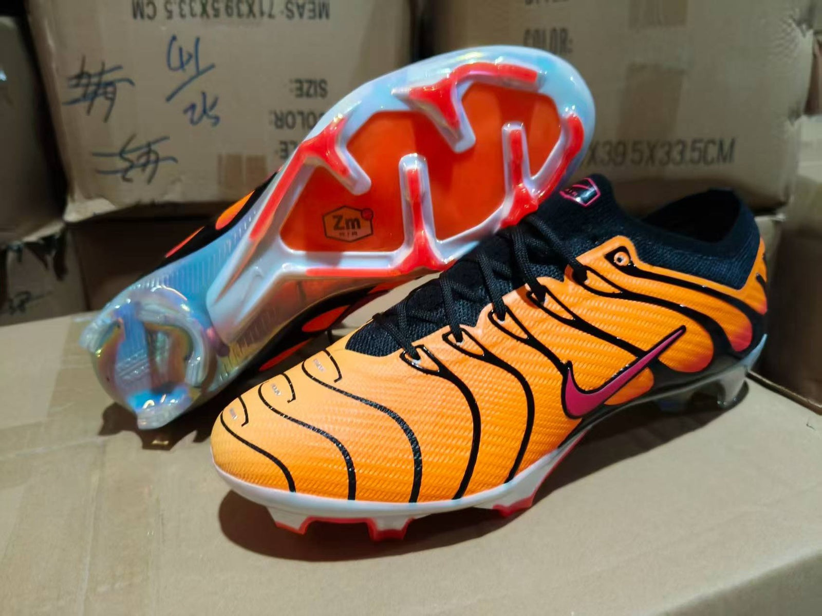 Sepatu Bola FG Low Cut V15 - Lapangan Rumput Alami - Ringan Anti Slip