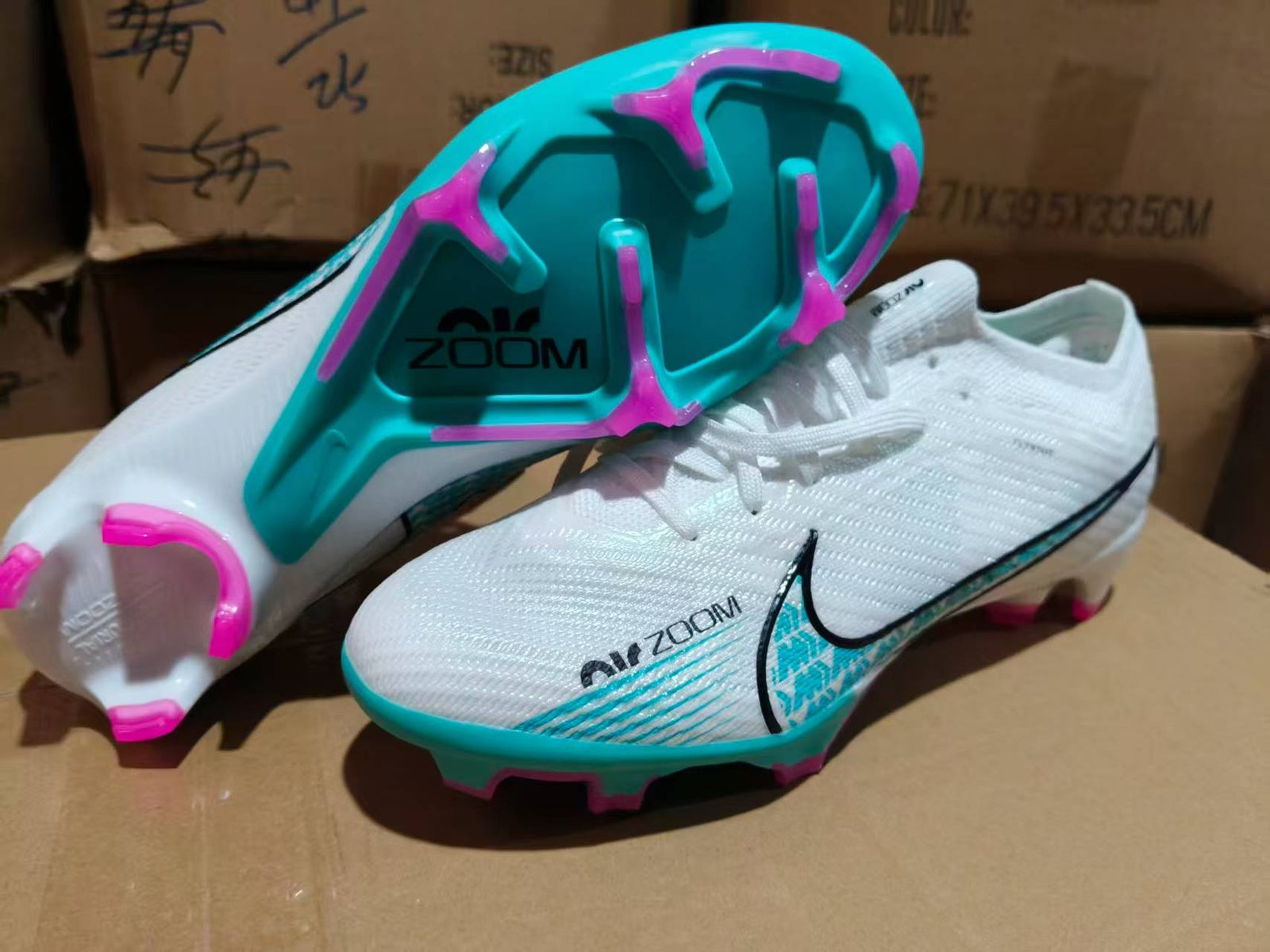 Sepatu Bola FG Low Cut V15 - Lapangan Rumput Alami - Ringan Anti Slip